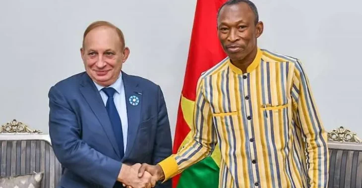 <strong><em>« Nos forces spéciales resteront ici tant que les autorités burkinabè le souhaiteront</em> », ambassadeur de France</strong>