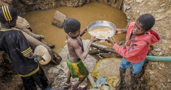  Le travail des enfants sur les sites d’orpaillage