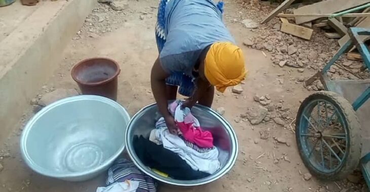 Ouagadougou: Le linge sale nourrit ces femmes