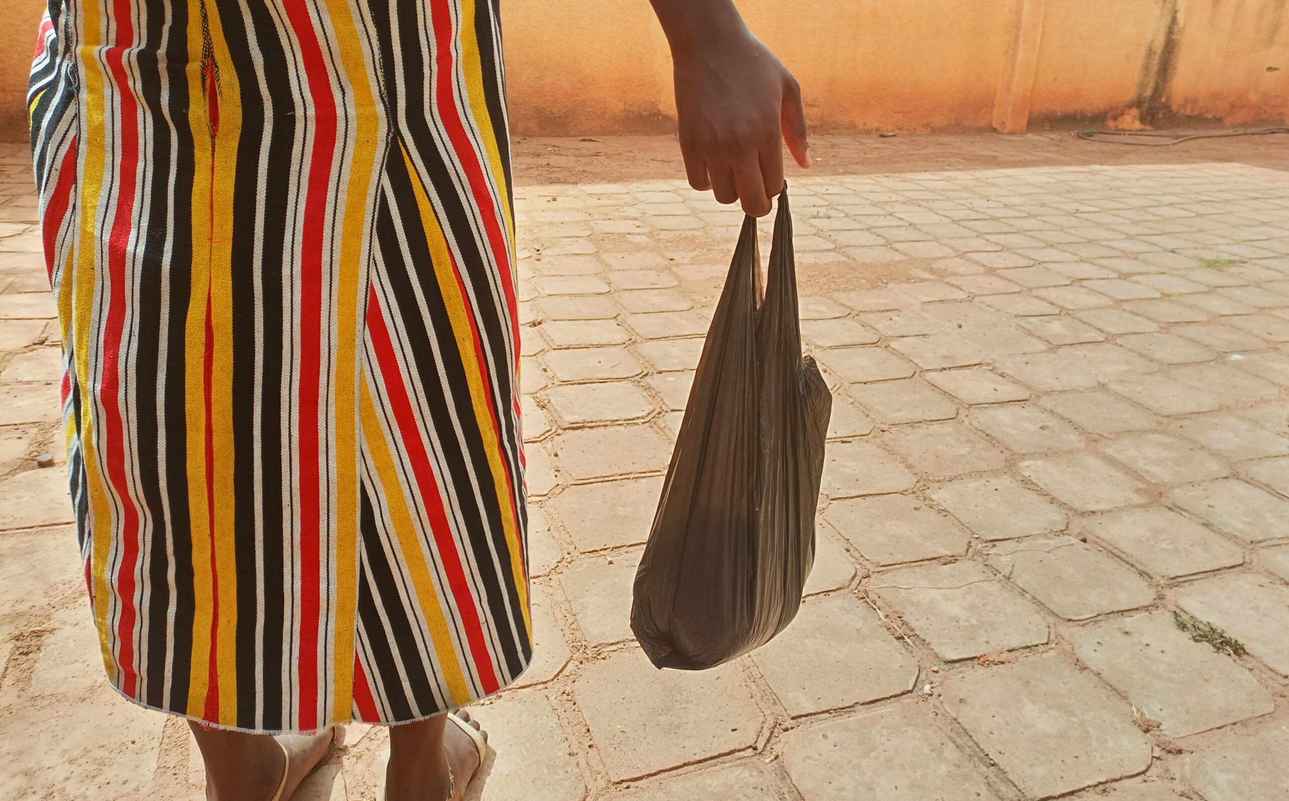 Burkina: vers des mesures radicales contre les sachets plastiques