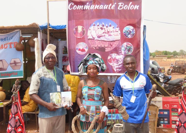 Au Burkina Faso, les Bolons, une ethnie méconnue et stigmatisée