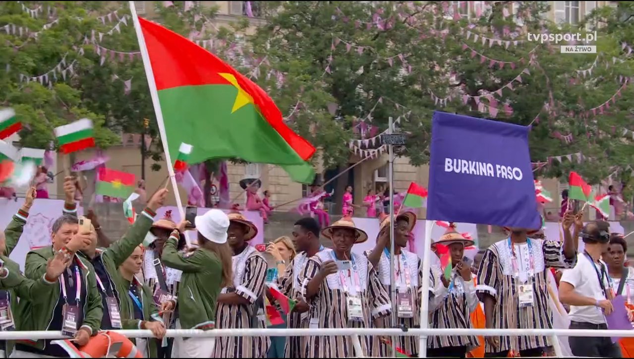 Jeux olympiques 2024: Hugues Fabrice Zango porte-drapeau du Burkina à la cérémonie d’ouverture