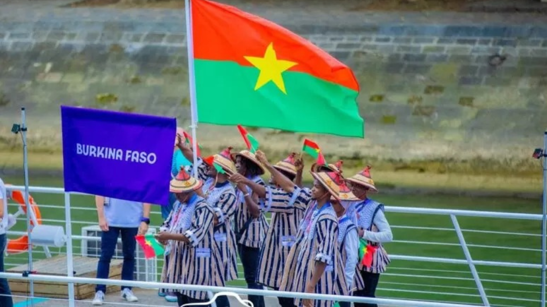 A la maison du peuple, des Burkinabè rêvent de l’or olympique