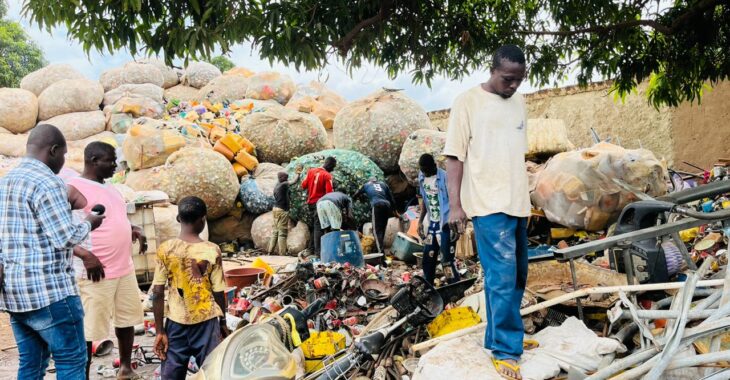 Boromo: Des déplacés s'accrochent aux sachets plastiques pour rester debout