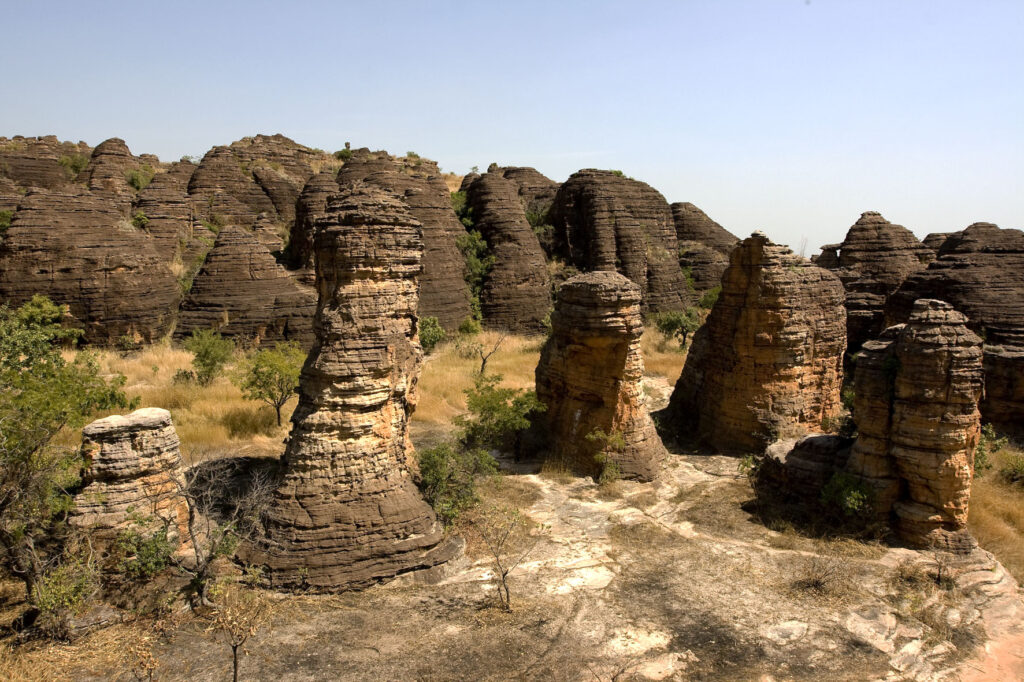 Au Burkina Faso, la valorisation des sites touristiques en débat à Banfora