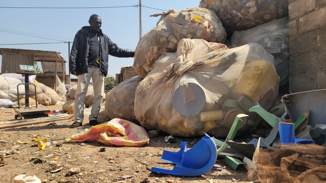 Banfora : l’or caché dans les déchets plastiques