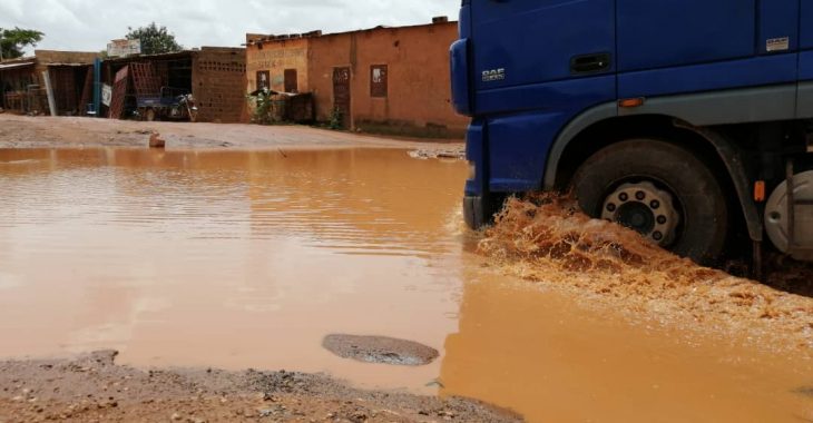 Burkina Faso : à Rimkiéta, des jeunes réclament la construction d’une route