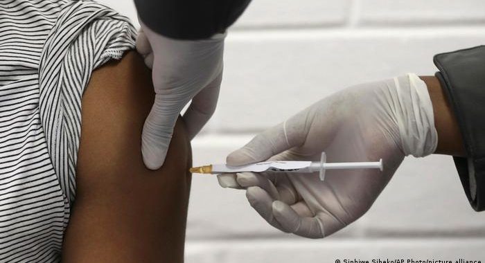 Covid-19 au Burkina : 57.8% de la population prêts pour la vaccination, selon un sondage